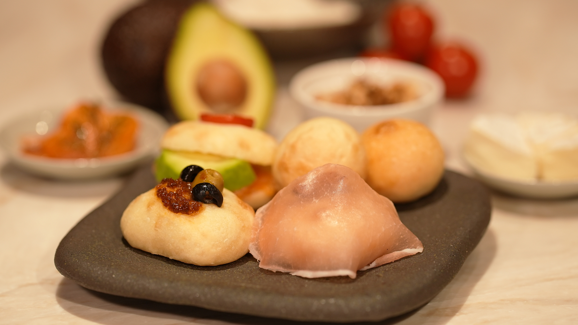 朝食 — Morning at THE BLESS