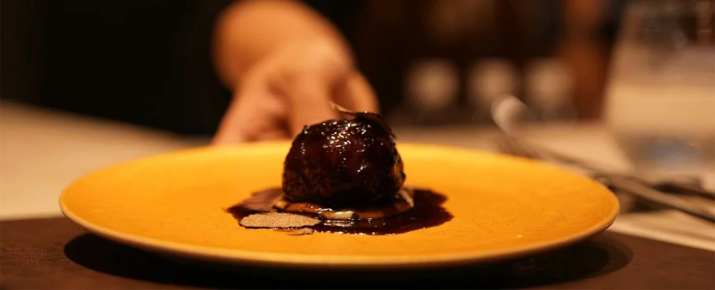 金のハンバーグ — 淡路牛×神戸ポーク